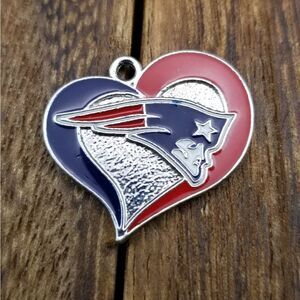 Patriots have my heart necklace pendant P218 nfl football fan